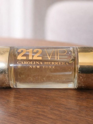Carolina Herrera 212 VIP 5ml miniature perfume like new