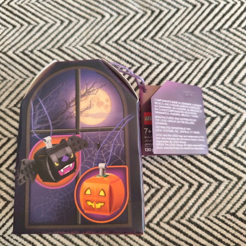 LEGO Halloween Pumpkin & Bat Duo new
