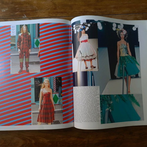 Phaidon fashion book used, 100 designers, English
