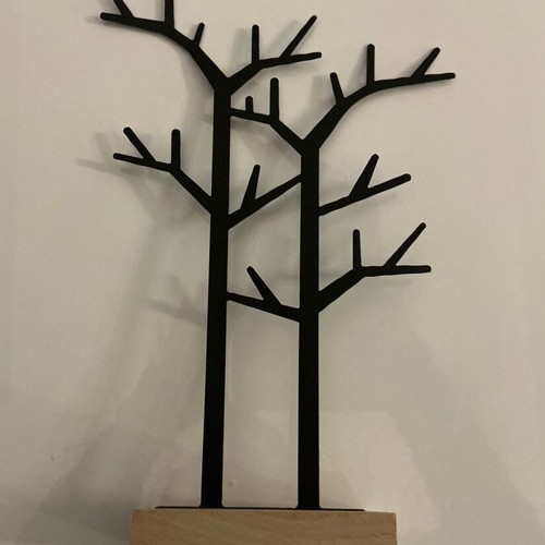 Decorative metal tree like new