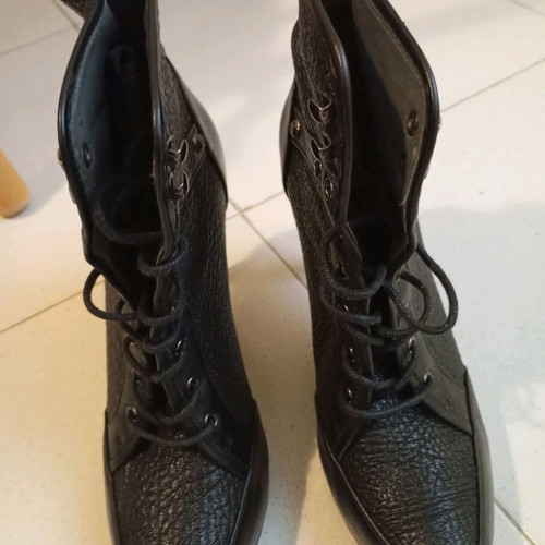 Calvin Klein boots like new, narrow fit, size 37, black