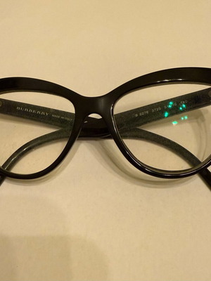 Burberry eyeglasses like new, black and white