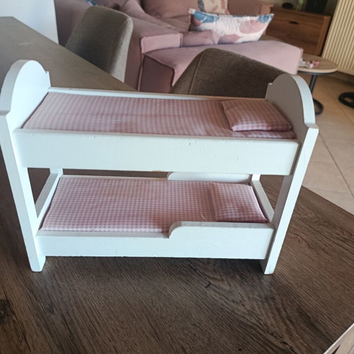 Wooden bunk bed for dollhouse like new