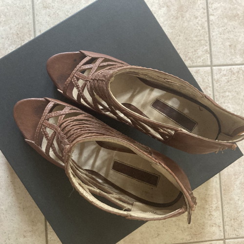 Zara women's sandals used, brown, size 39