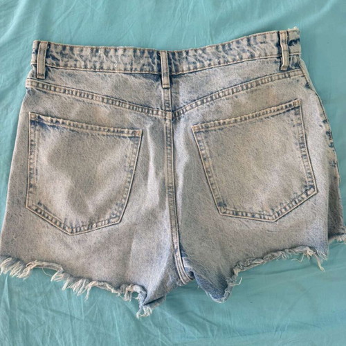 Zara women's light wash denim shorts size L 40 button fly like new