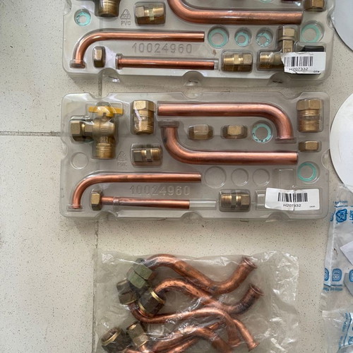 Set of 4 wall-mounted gas burner chimneys new