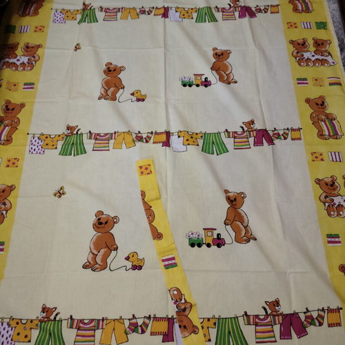 Children's bedding set with teddy bears used