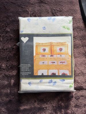 Bed sheet set white with blue flowers 100% cotton new