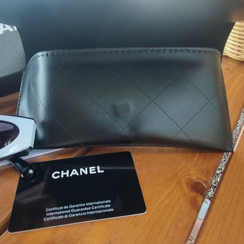 Chanel 6056 sunglasses new, black and white