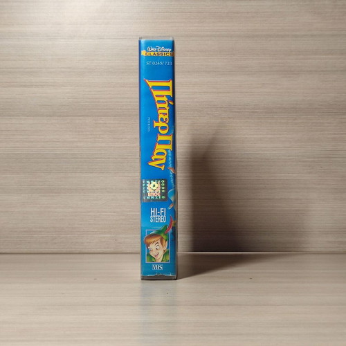 Disney Peter Pan VHS like new, dubbed