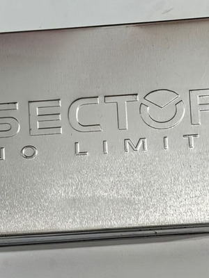 Μεταλλικό κουτί Sector μεταχειρισμένο