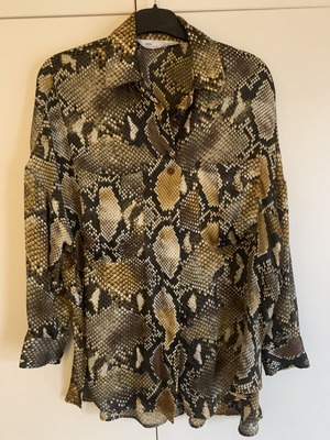Zara shirt comfortable fit XS-S like new, brown