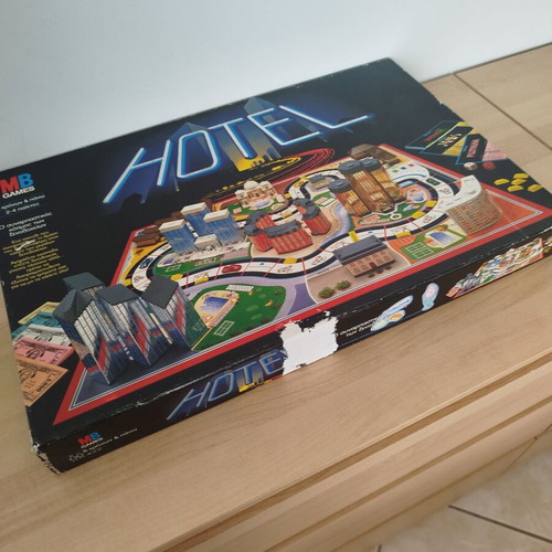Hotel board game MB used, 90s edition