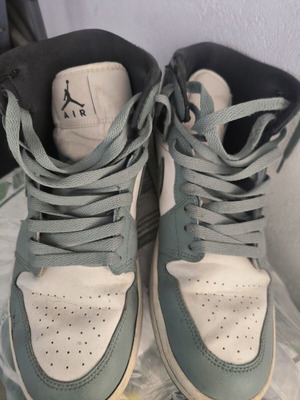 Nike Jordan 1 sneakers used, size 42, green