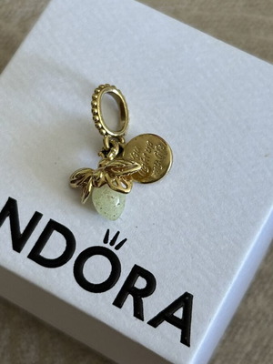 Pandora Firefly Charm 14K Gold Plated, like new