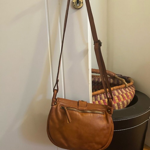 Italian leather bag Vera Pelle like new, brown orange