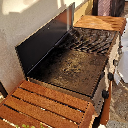 Campingaz Adelaide 4 Woody gas grill used