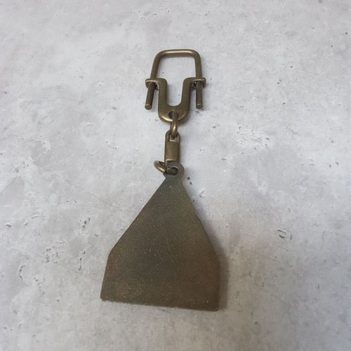 Radioathinai keychain used, 1980s collectible