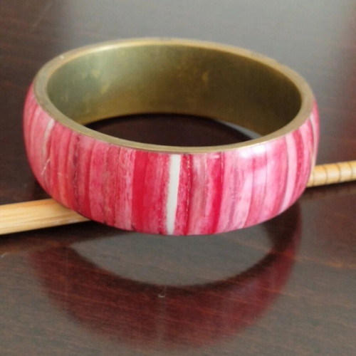 Bangle vintage style like new, brass and painted horn