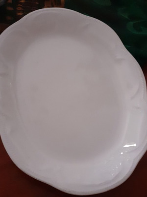 Johnson Bros vintage λευκή πιατέλα Αγγλίας με ανάγλυφα σχέδια