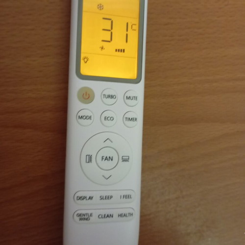 Morris AC remote control like new, good working condition