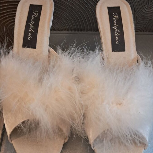 Satin bridal slippers with feathers and heel new size 40