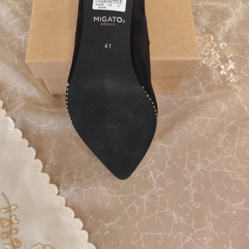 Migato suede black pumps like new, size 41, 10cm heel