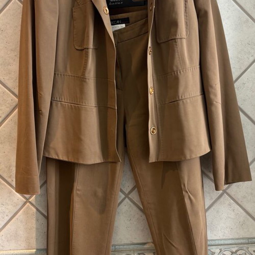 Marc Cain women's suit like new, camel and beige