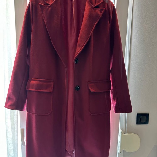 Coat in excellent condition, size small-medium, set of 2