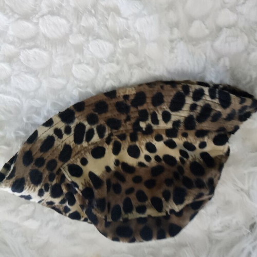 Faux Fur Bucket Hat Leopard Print new size M