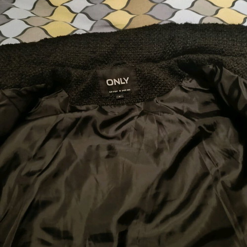 Only jacket used, black puffer