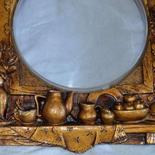 Vintage wall frame with kitchen still life bas-relief