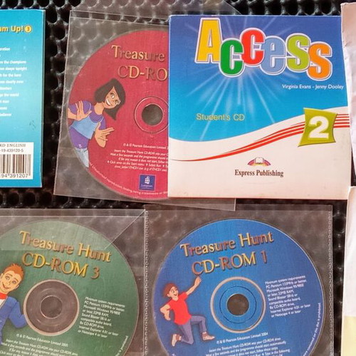 Macmillan Laser 12 CD ROM collection like new