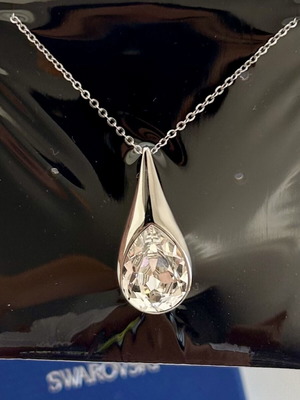 Swarovski κολιέ καινούριο