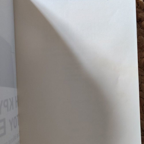 The Hidden Charm of the Intestine by Giulia Enders used, science book