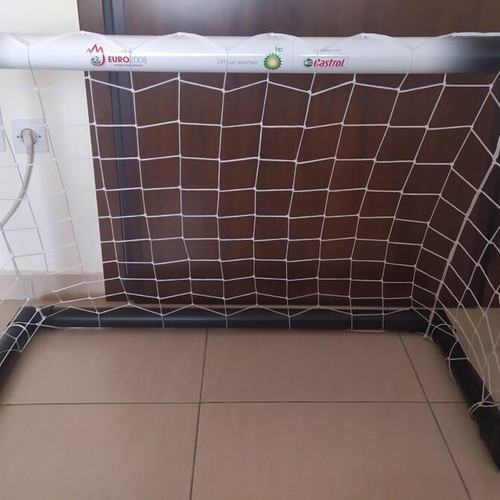 Mini Goal bp Castrol UEFA EURO 2008 like new, collectible kids football goal