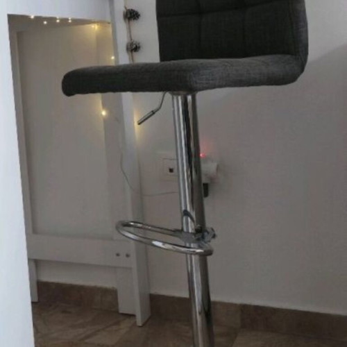 Bar stool grey swivel 180° adjustable height used