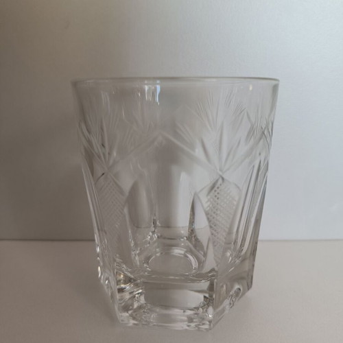 Set of 4 whiskey glasses like new, 9 cm height