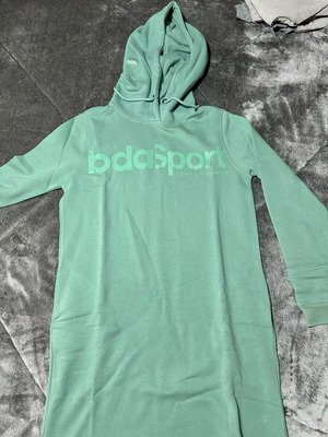 Bda Sports athletic sweatshirt dress like new, size medium, turquoise