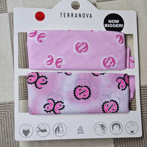 Terranova bandanas set of 2 new, pink and white
