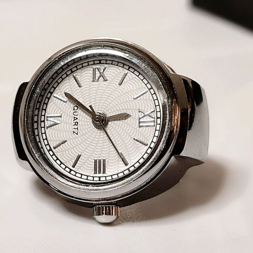 Global Watch Women's Ring Watch new with quartz mechanism