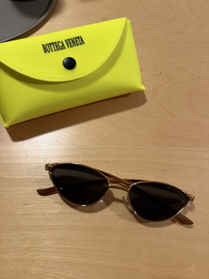 Bottega Veneta sunglasses with gold detail