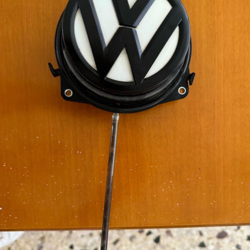 Volkswagen Golf 7 trunk port switch/button like new