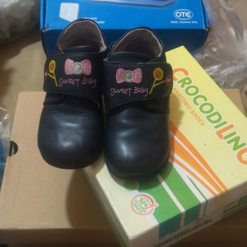 Crocodilino boots genuine leather for girl size 24 like new