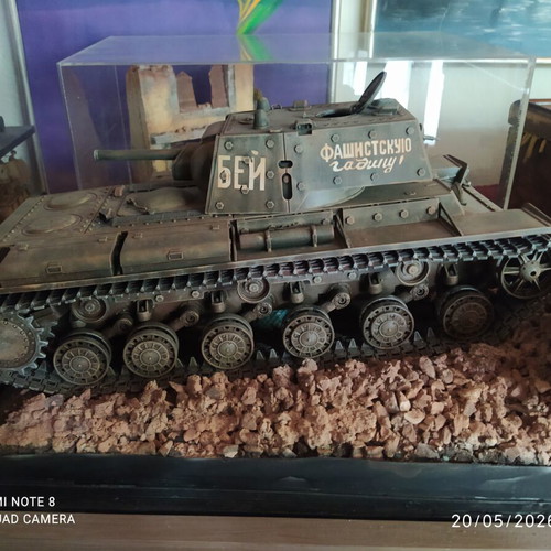 Diorama KV-1 new, Soviet heavy tank battle of Berlin