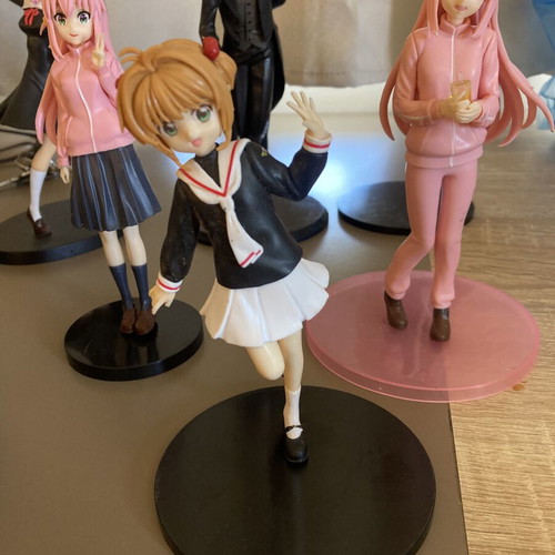 Anime figures set with Iona, Chika Fujiwara, Bocchi, Tomoyo Daidouji, Sakura Kinomoto