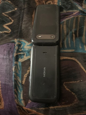Nokia TA-1469 αναδιπλούμενο τηλέφωνο μεταχειρισμένο, Dual SIM, έως 7.9 MP κάμερα