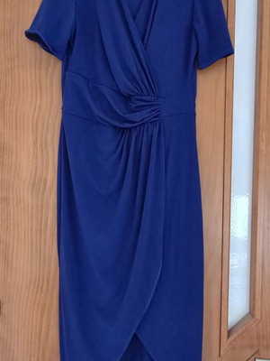 Blue elegant dress with short sleeves and wrap design