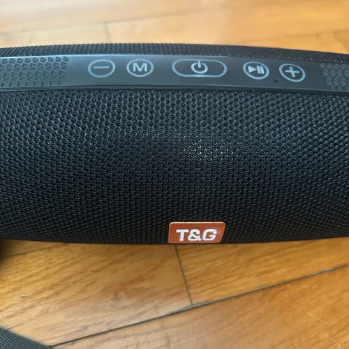 T&G Bluetooth Speaker like new, rechargeable