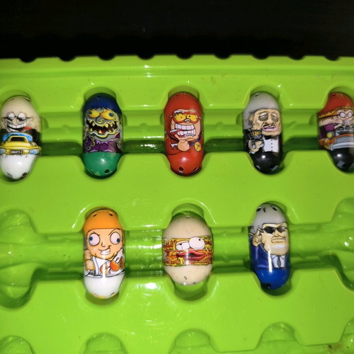 Mighty Beanz Series 3 used set with 20 figures and case